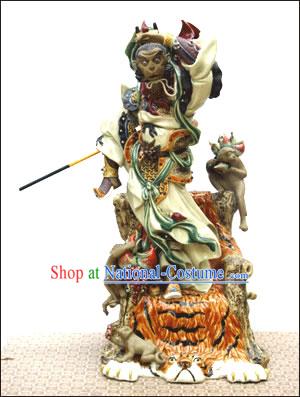 Hand Made Foshan Artistic Ceramics Statue-Monkey King Sun Wukong