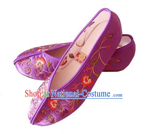 Chinese Traditional Handmade Embroidered Satin Shoes _flower_