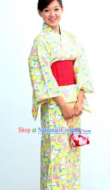 Traditional Japanese Kimono Handbag and Geta Complete Set