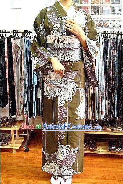 Traditional Japanese Chrysanthemum Kimono and Belt Full Set