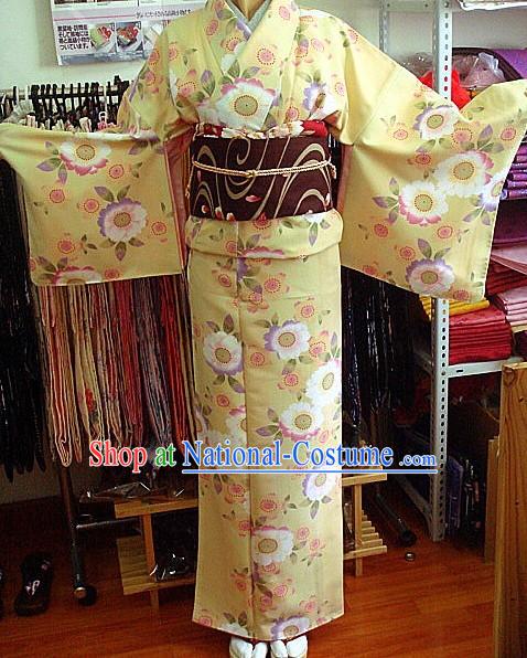 Traditional Japanese Light Yellow Kimono and Belt Full Set