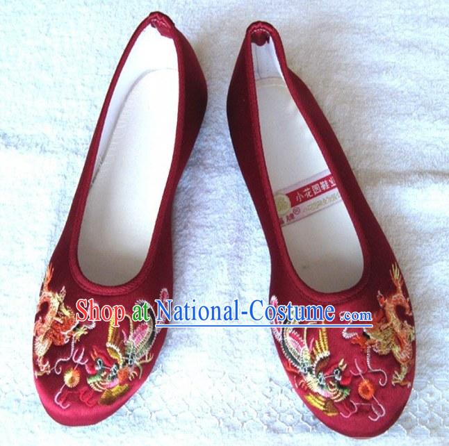 Chinese Traditional Handmade Embroidered Satin Dragon Shoes