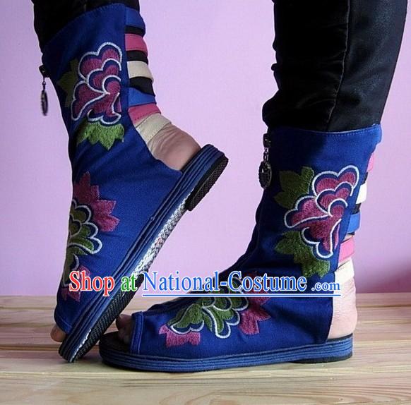 Chinese Handmade Embroidered Typical Shoes