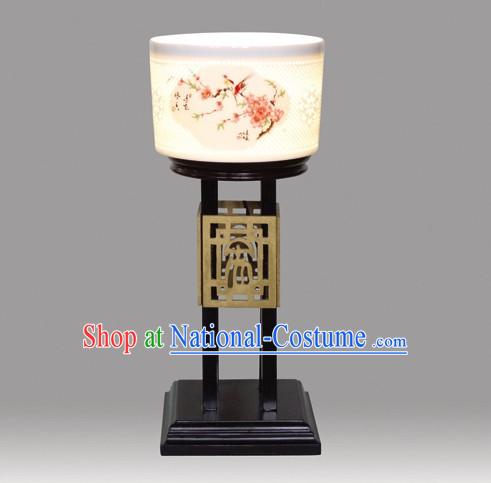 Chinese Classic Jingde Town Ceramic Palace Flower and Bird Lantern