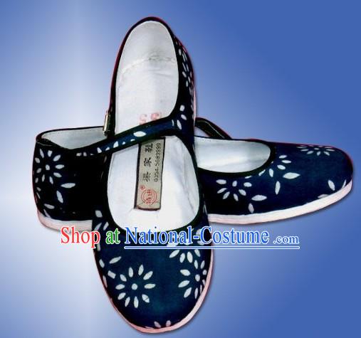 Chinese Traditional Handmade Batik Cloth Shoes