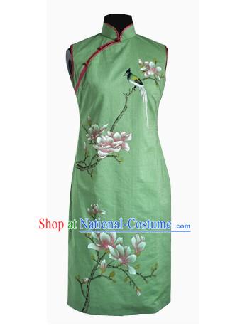 Traditional Handmade and Painted Yulan Cheongsam