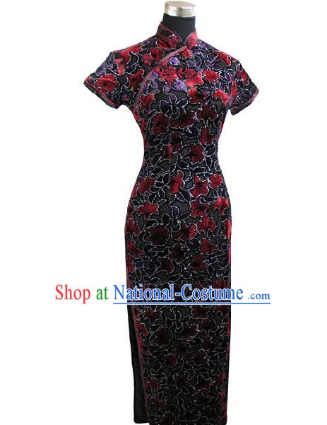 Chinese Traditional Flowery Long Cheongsam