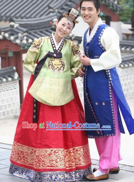 Traditional Korean Wedding Clothing for Bride and Bridegroom