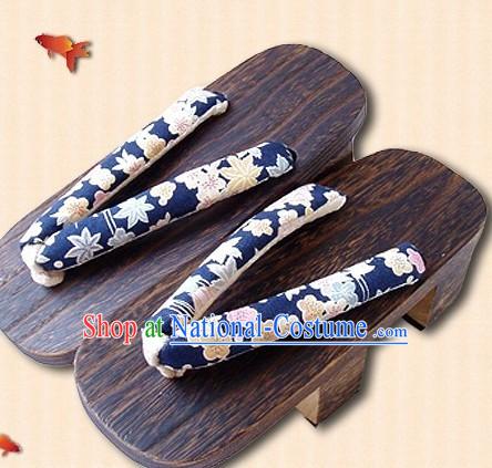 Traditional Japanese Yukata Female Shoes Set