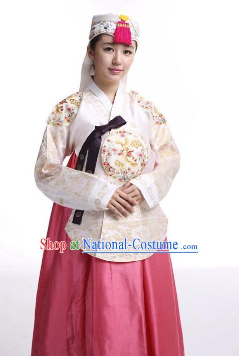 Traditional Korean Hanbok Clothing and Hat Set