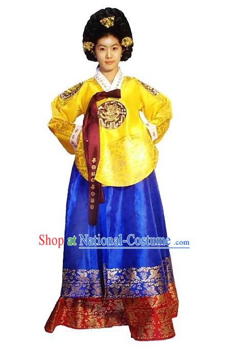 Traditional Korean Palace Costume and Wig Set