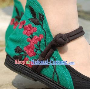 Chinese Traditional Handmade Embroidery Shoes