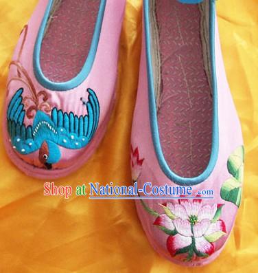 Chinese Traditional Hand Made Embroidery Shoes