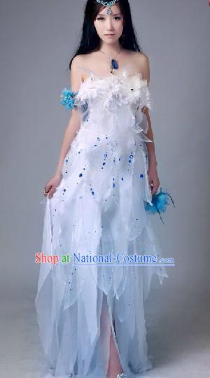 Ancient Chinese Moon Fairy Costumes and Headpiece