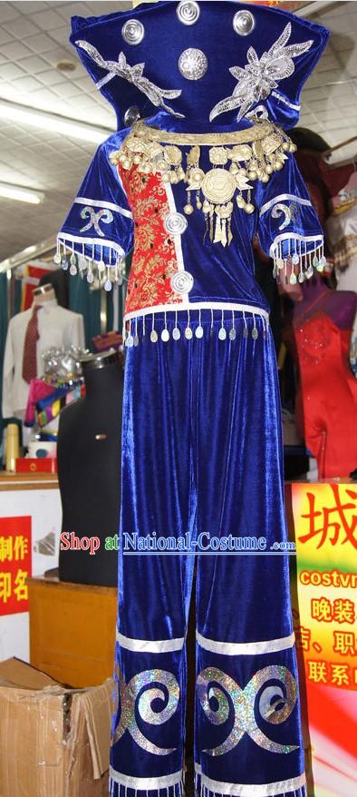 Traditional Chinese Zhuang Minority Clothing