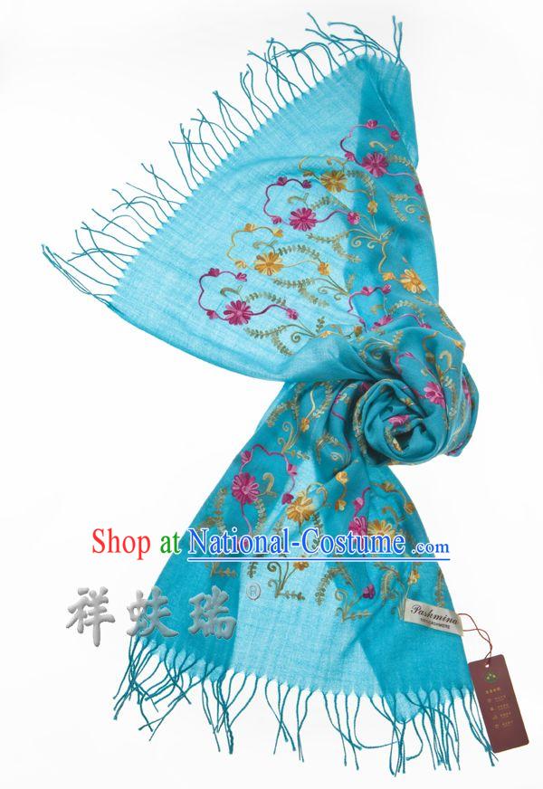 Traditional Chinese Rui Fu Xiang Flower Wool Scarf