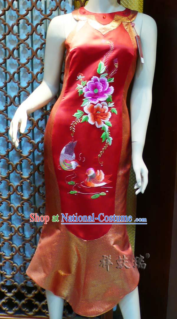 Beijing Rui Fu Xiang Silk Red Hand Embroidered Cheongsam for Women