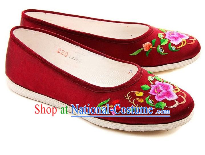 Chinese Handmade Bu Ying Zhai Red Embroidered Shoes for Women