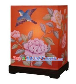 Traditional Chinese Hand Painted Silk Desk Palace Lantern