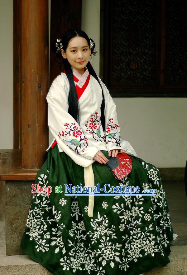 Ming Dynasty Princess Embroidered Hanfu Clothing Complete Set