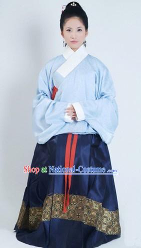 Ancient Ming Dynasty Women Clothing