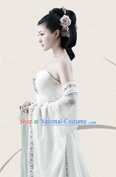 Ancient Chinese White Hanfu Clothing for Beauty