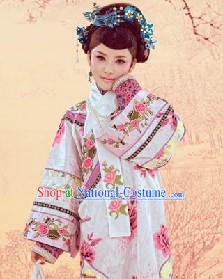 Qing Dynasty Embroidered Peony Princess Manchu Clothing Complete Set