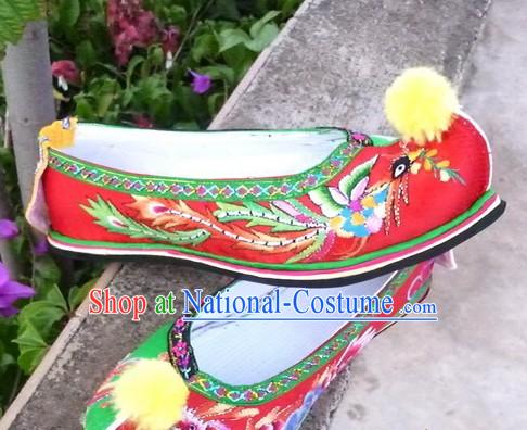 Traditional Chinese Wedding Embroidered Dragon Phoenix Shoes for Brides