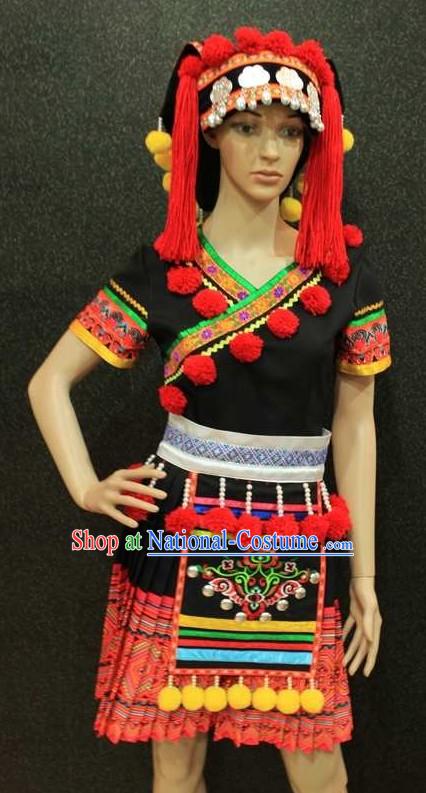 Traditional Chinese Minority Dance Costumes and Hat