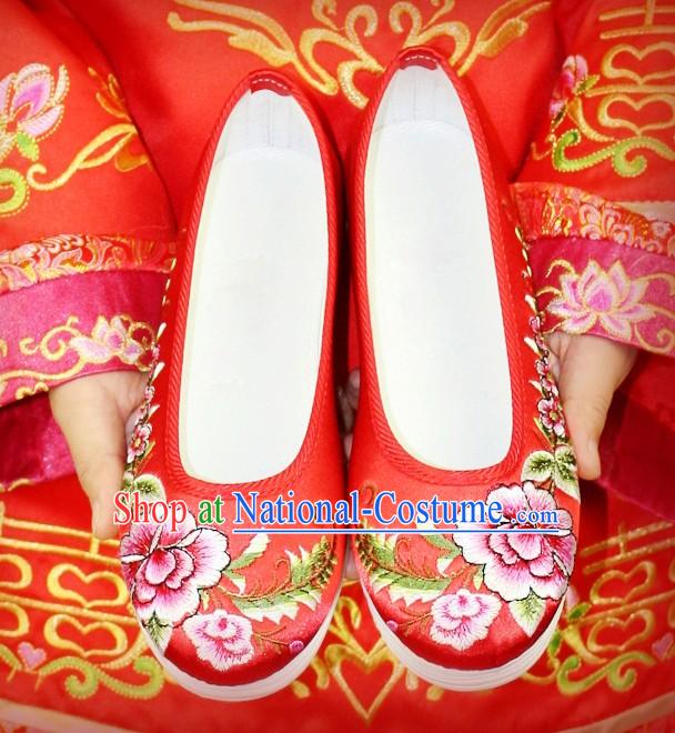 Chinese Classical Embroidered Flower Wedding Shoes for Women