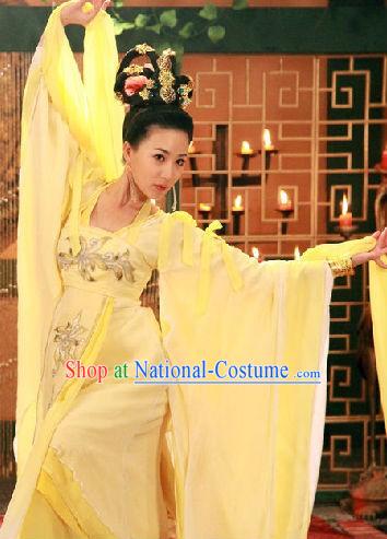 Light Yellow Palace Dance Costumes and Headwear for Women