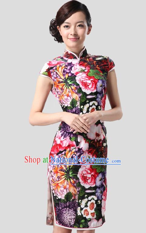 Traditional Chinese Silk Flower Qipao for Women