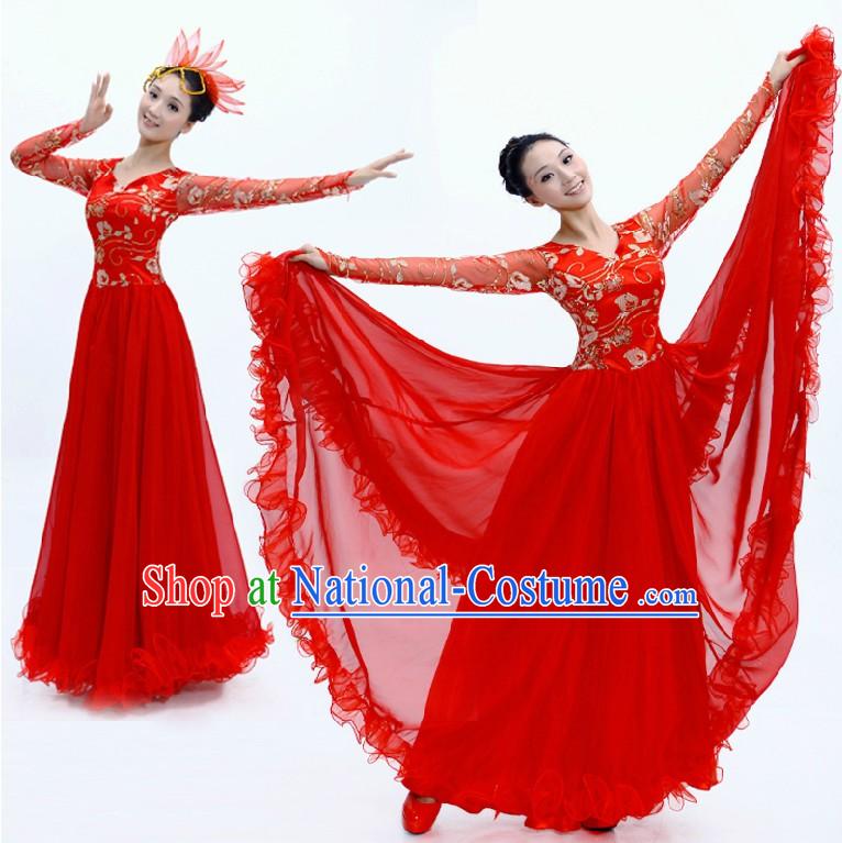 Traditional Chinese Red Dance Costumes and Headwear for Women