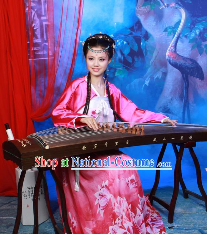 Traditional Chinese Guzheng Player Performance Costume