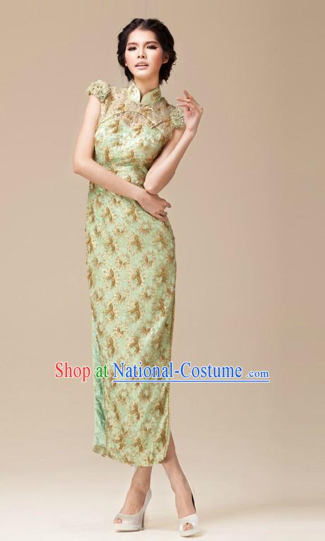 Traditional Chinese Green Cheongsam for Women