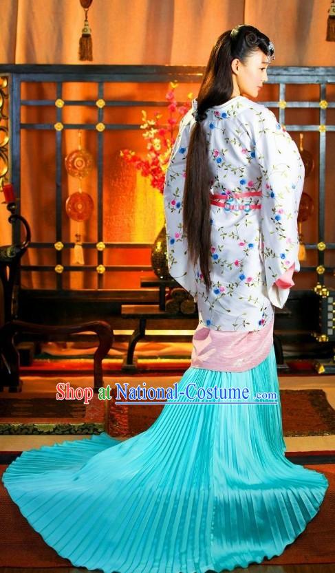 Chinese Classic Imperial Han Princess Costumes with Long Tail