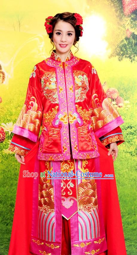 Chinese Classical Auspicious Embroidered Wedding Dress for Brides