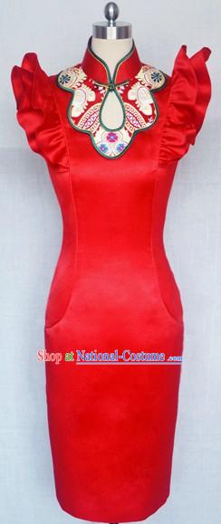 Chinese Classic Red Wedding Qipao for Brides