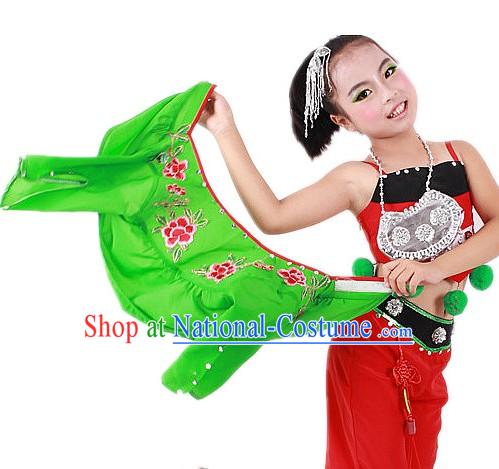 Traditional Chinese Ethnic Attire and Hat for Kids