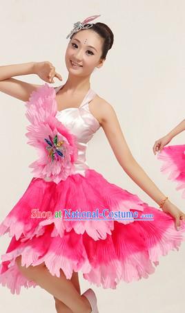 Traditional Chinese Fan Dance Costume and Headpiece for Women