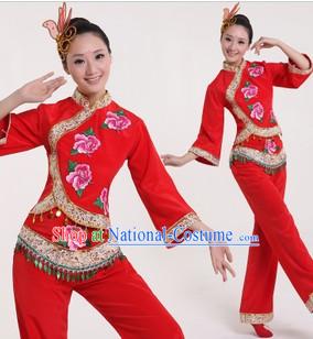 Traditional Chinese Folk Dance Costumes for Women