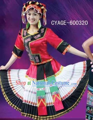 Traditional Chinese Yi Ethnic Suit and Hat for Women