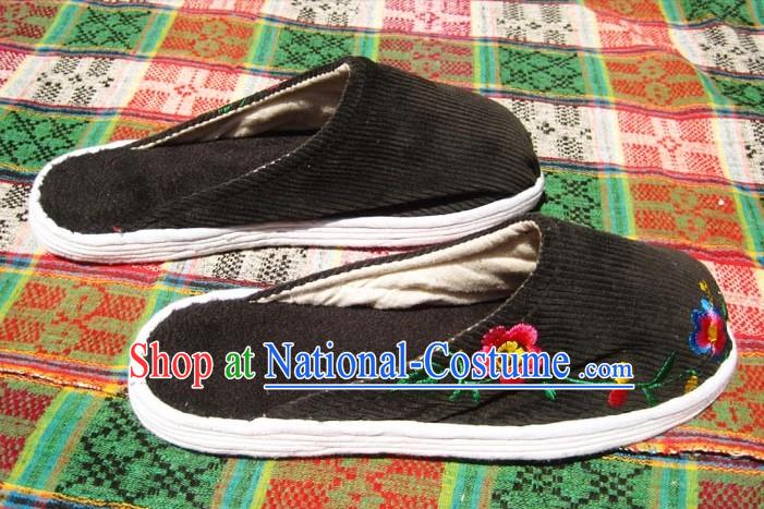 Traditional Chinese Handmade Black Embroidered Cotton Slippers with Thick Cotton Sole