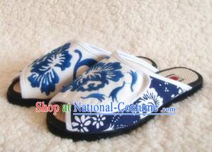 Traditional Chinese Blue and White Handmade Cotton Slippers with Thick Cotton Sole