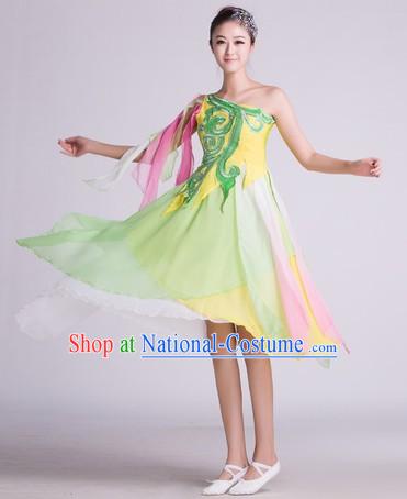 China Modern Dance Costumes and Headwear Complete Set for Women