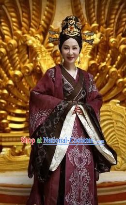 Han Dynasty Empress Hanfu Clothing and Headwear for Women