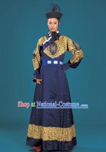 Chinese Traditional Hanzhuang Clothing and Hat