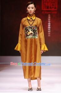 Golden Chinese Official Costume Style Dress