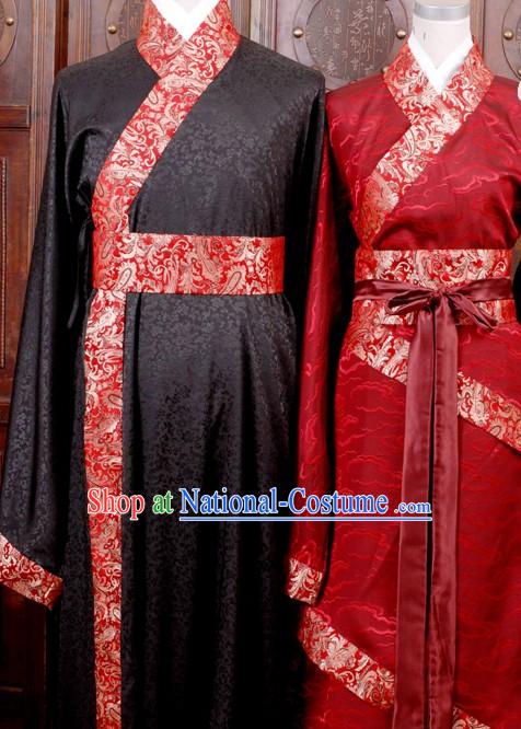 Traditional Chinese Black and White Wedding Dresses for Men and Women