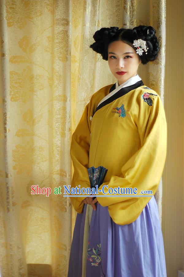 Ancient Chinese Ming Dynasty Embroidered Butterfly Clothing for Women